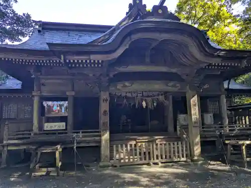 天岩戸神社の{uncategorized: "未分類", other: "その他", undefined: "問題あり", building: "その他建物", grave: "お墓", sacred_gate: "鳥居", guardian: "狛犬", statue: "像", buddha: "仏像", history: "歴史", nature: "自然", garden: "庭園", animal: "動物", pagoda: "塔", temizu: "手水舎", mountain_gate: "山門・神門", sanctuary: "本殿・本堂", subordinate: "末社・摂社", art: "芸術", scenery: "景色", jizo: "地蔵", ema: "絵馬", goshuin: "御朱印", omikuji: "おみくじ", items: "授与品その他", amulet: "お守り", goshuincho: "御朱印帳", eats: "食事", festival: "お祭り", votive_dance: "神楽", shichigosan: "七五三参", wedding: "結婚式", experience: "体験その他", initially: "初詣", around: "周辺", anti_infection: "感染症対策"}