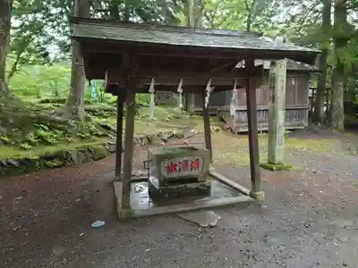 諏訪神社の手水舎