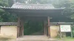 秋篠寺の山門