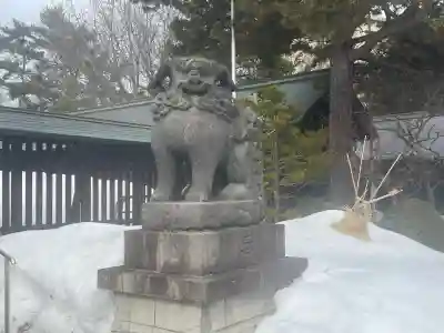 札幌護國神社の狛犬