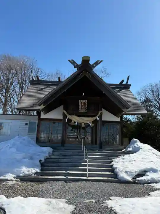 奈井江神社の{uncategorized: "未分類", other: "その他", undefined: "問題あり", building: "その他建物", grave: "お墓", sacred_gate: "鳥居", guardian: "狛犬", statue: "像", buddha: "仏像", history: "歴史", nature: "自然", garden: "庭園", animal: "動物", pagoda: "塔", temizu: "手水舎", mountain_gate: "山門・神門", sanctuary: "本殿・本堂", subordinate: "末社・摂社", art: "芸術", scenery: "景色", jizo: "地蔵", ema: "絵馬", goshuin: "御朱印", omikuji: "おみくじ", items: "授与品その他", amulet: "お守り", goshuincho: "御朱印帳", eats: "食事", festival: "お祭り", votive_dance: "神楽", shichigosan: "七五三参", wedding: "結婚式", experience: "体験その他", initially: "初詣", around: "周辺", anti_infection: "感染症対策"}