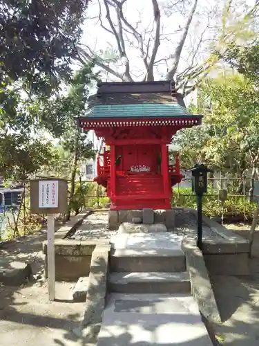 亀岡八幡宮（亀岡八幡神社）の末社・摂社