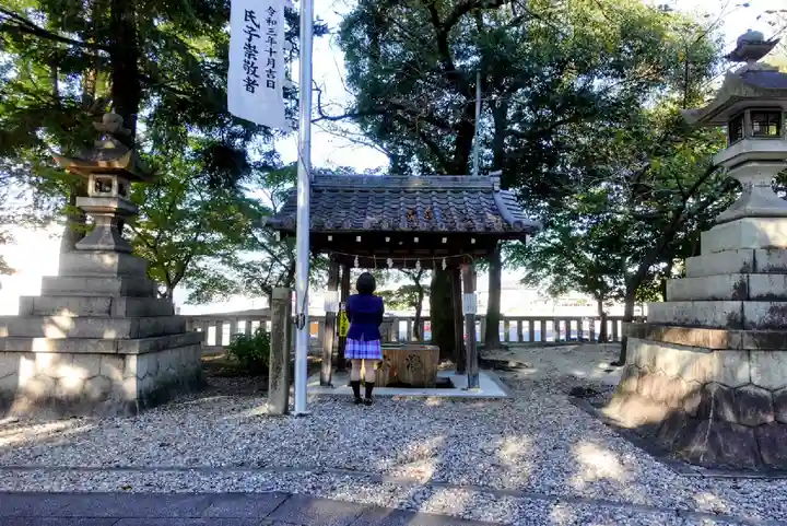 本土神社の手水舎