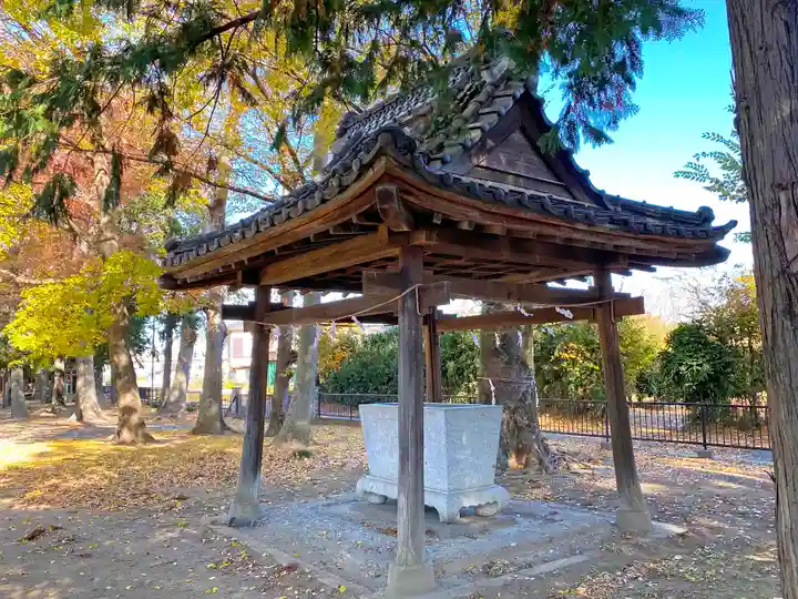七本木神社の手水舎