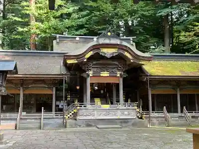 諏訪大社の本殿・本堂