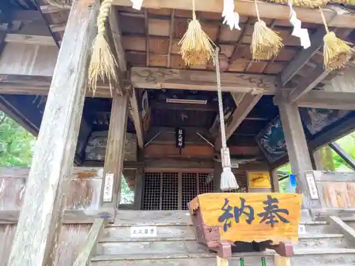 鮭神社の本殿