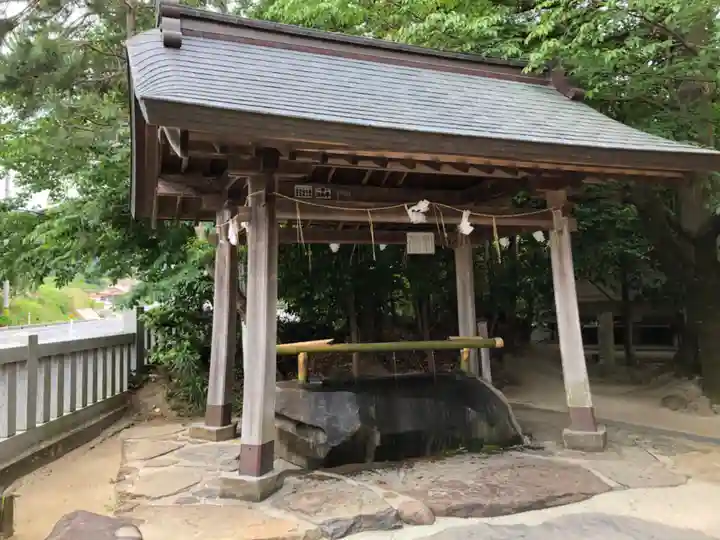 八重垣神社の手水舎
