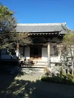 医王寺の本殿・本堂