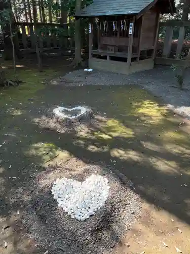 常陸第三宮　吉田神社の{uncategorized: "未分類", other: "その他", undefined: "問題あり", building: "その他建物", grave: "お墓", sacred_gate: "鳥居", guardian: "狛犬", statue: "像", buddha: "仏像", history: "歴史", nature: "自然", garden: "庭園", animal: "動物", pagoda: "塔", temizu: "手水舎", mountain_gate: "山門・神門", sanctuary: "本殿・本堂", subordinate: "末社・摂社", art: "芸術", scenery: "景色", jizo: "地蔵", ema: "絵馬", goshuin: "御朱印", omikuji: "おみくじ", items: "授与品その他", amulet: "お守り", goshuincho: "御朱印帳", eats: "食事", festival: "お祭り", votive_dance: "神楽", shichigosan: "七五三参", wedding: "結婚式", experience: "体験その他", initially: "初詣", around: "周辺", anti_infection: "感染症対策"}