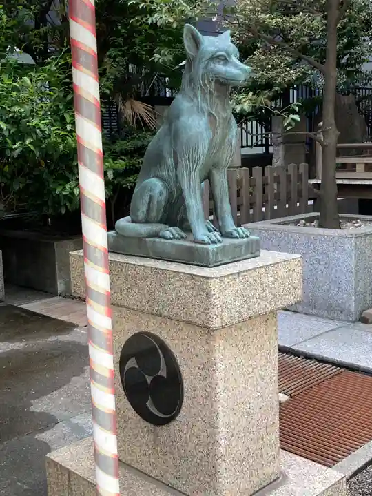 宮益御嶽神社の狛犬
