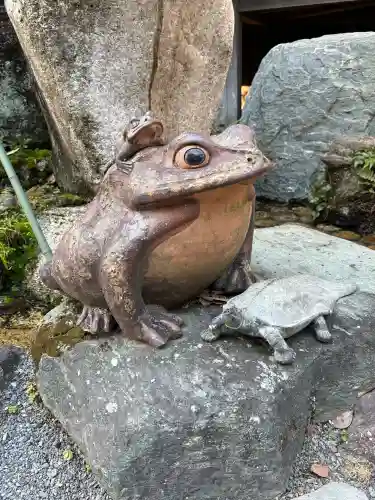 大井神社の{uncategorized: "未分類", other: "その他", undefined: "問題あり", building: "その他建物", grave: "お墓", sacred_gate: "鳥居", guardian: "狛犬", statue: "像", buddha: "仏像", history: "歴史", nature: "自然", garden: "庭園", animal: "動物", pagoda: "塔", temizu: "手水舎", mountain_gate: "山門・神門", sanctuary: "本殿・本堂", subordinate: "末社・摂社", art: "芸術", scenery: "景色", jizo: "地蔵", ema: "絵馬", goshuin: "御朱印", omikuji: "おみくじ", items: "授与品その他", amulet: "お守り", goshuincho: "御朱印帳", eats: "食事", festival: "お祭り", votive_dance: "神楽", shichigosan: "七五三参", wedding: "結婚式", experience: "体験その他", initially: "初詣", around: "周辺", anti_infection: "感染症対策"}