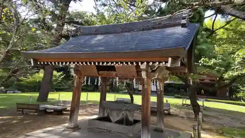 武田神社の手水舎
