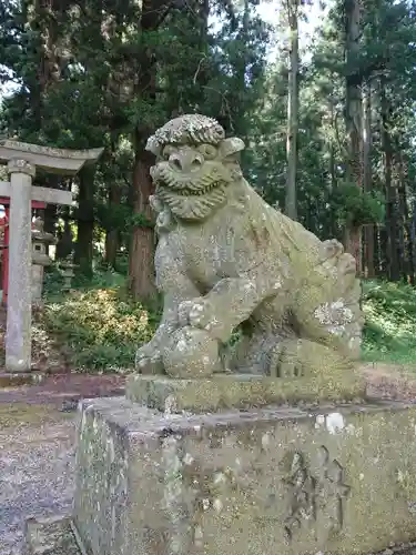 大宮温泉神社の狛犬