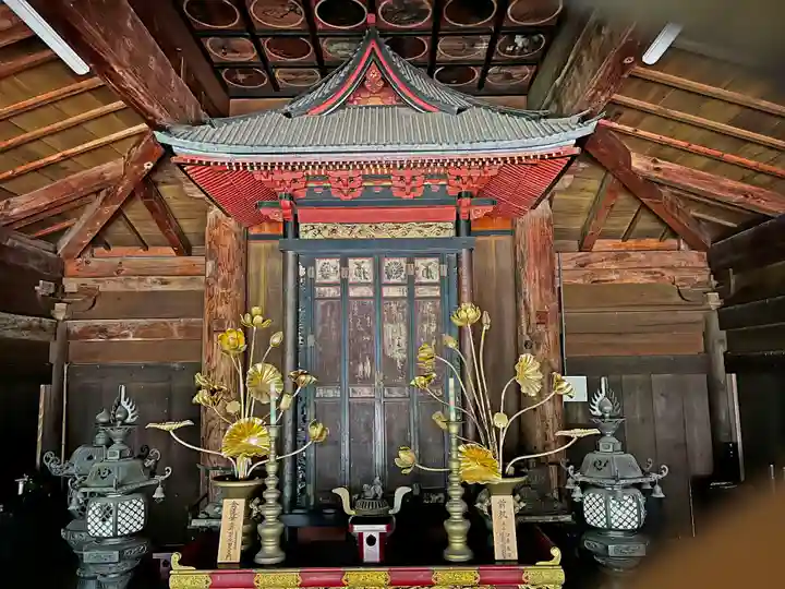 智識寺の本殿・本堂