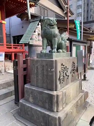 浅草神社の狛犬