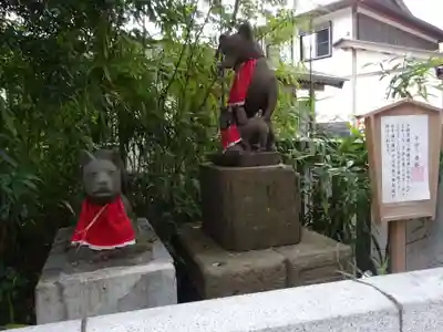 白笹稲荷神社の狛犬