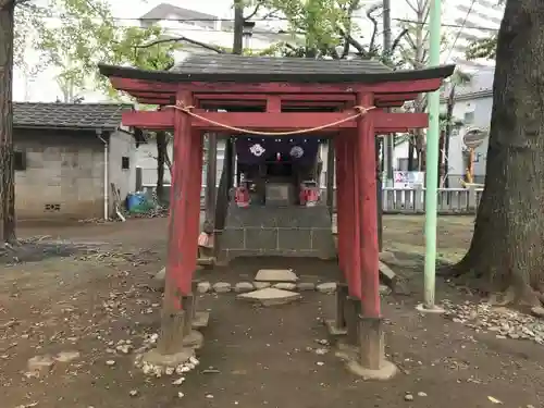 烏山神社の鳥居