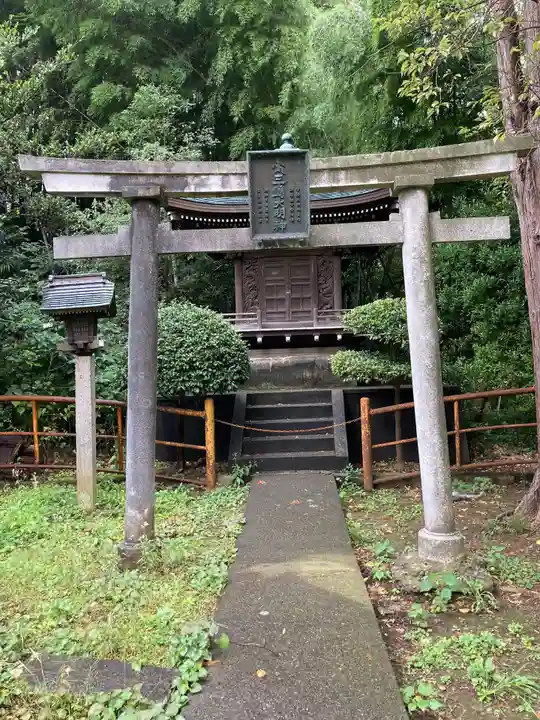 感応院の末社・摂社