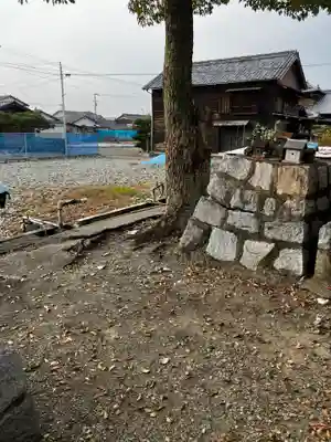 嘉母神社の末社・摂社