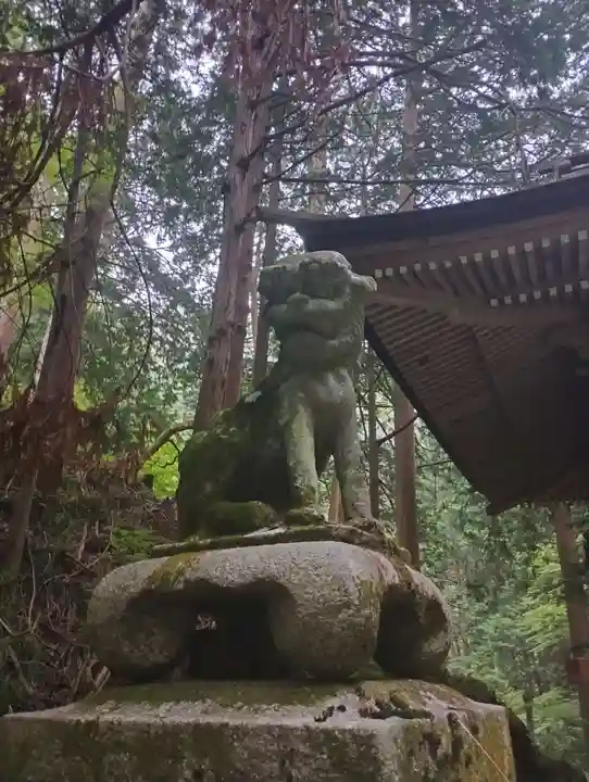 大嶽山那賀都神社(山梨県)