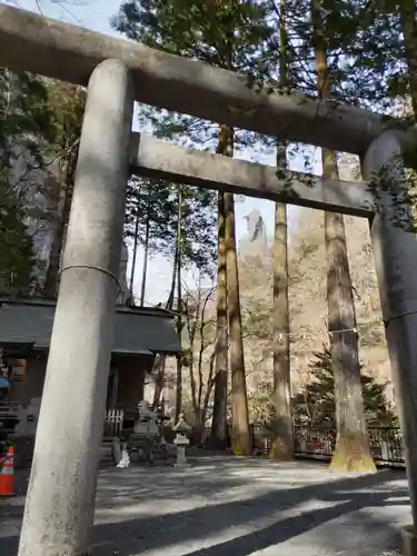 一石山神社の鳥居