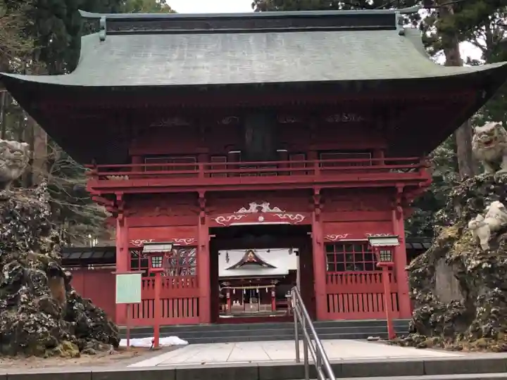 富士山東口本宮 冨士浅間神社の山門・神門