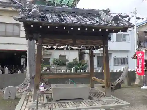 野里住吉神社の手水舎