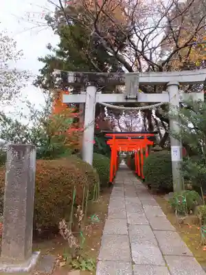 尾曳稲荷神社の鳥居