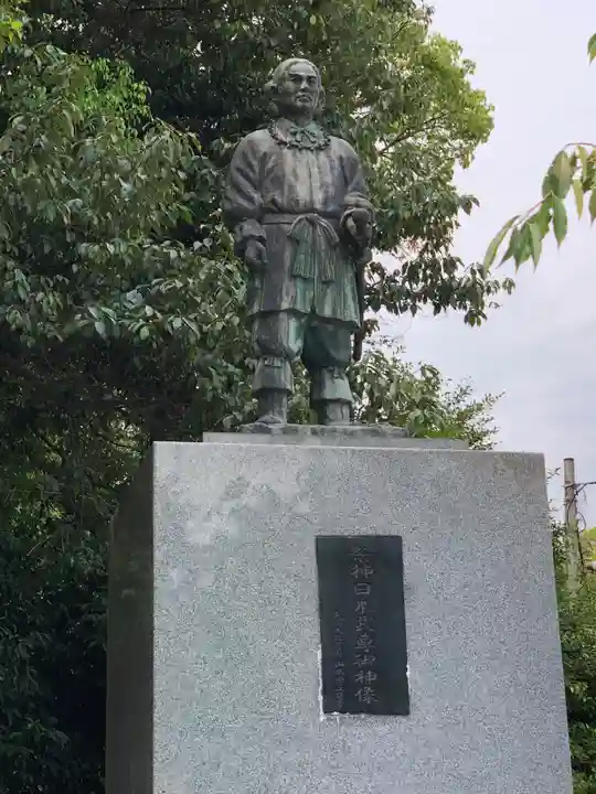 和泉國一之宮 大鳥大社の像