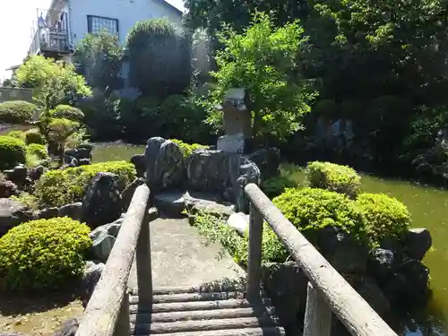 安楽寺の庭園