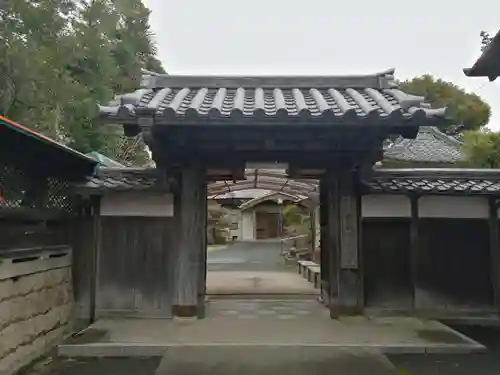 龍照院（常楽寺）の山門・神門