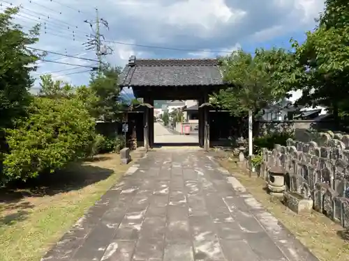 願成就院の山門