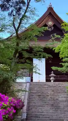 園城寺（三井寺）の{uncategorized: "未分類", other: "その他", undefined: "問題あり", building: "その他建物", grave: "お墓", sacred_gate: "鳥居", guardian: "狛犬", statue: "像", buddha: "仏像", history: "歴史", nature: "自然", garden: "庭園", animal: "動物", pagoda: "塔", temizu: "手水舎", mountain_gate: "山門・神門", sanctuary: "本殿・本堂", subordinate: "末社・摂社", art: "芸術", scenery: "景色", jizo: "地蔵", ema: "絵馬", goshuin: "御朱印", omikuji: "おみくじ", items: "授与品その他", amulet: "お守り", goshuincho: "御朱印帳", eats: "食事", festival: "お祭り", votive_dance: "神楽", shichigosan: "七五三参", wedding: "結婚式", experience: "体験その他", initially: "初詣", around: "周辺", anti_infection: "感染症対策"}
