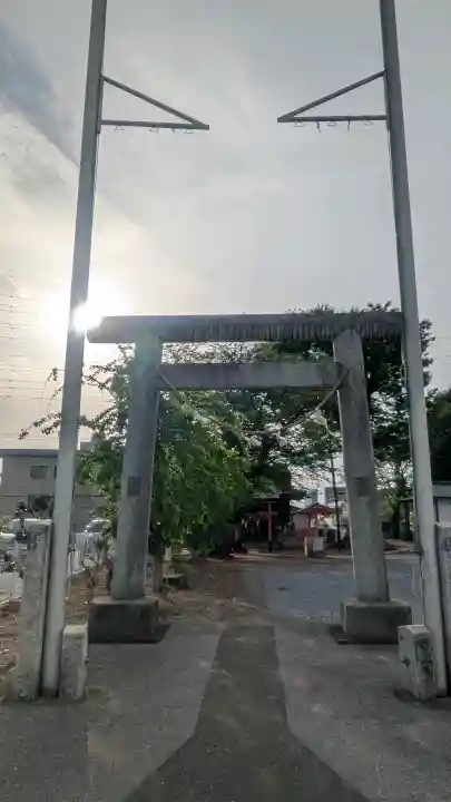 稲荷神社の{uncategorized: "未分類", other: "その他", undefined: "問題あり", building: "その他建物", grave: "お墓", sacred_gate: "鳥居", guardian: "狛犬", statue: "像", buddha: "仏像", history: "歴史", nature: "自然", garden: "庭園", animal: "動物", pagoda: "塔", temizu: "手水舎", mountain_gate: "山門・神門", sanctuary: "本殿・本堂", subordinate: "末社・摂社", art: "芸術", scenery: "景色", jizo: "地蔵", ema: "絵馬", goshuin: "御朱印", omikuji: "おみくじ", items: "授与品その他", amulet: "お守り", goshuincho: "御朱印帳", eats: "食事", festival: "お祭り", votive_dance: "神楽", shichigosan: "七五三参", wedding: "結婚式", experience: "体験その他", initially: "初詣", around: "周辺", anti_infection: "感染症対策"}