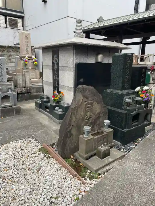 了善寺の{uncategorized: "未分類", other: "その他", undefined: "問題あり", building: "その他建物", grave: "お墓", sacred_gate: "鳥居", guardian: "狛犬", statue: "像", buddha: "仏像", history: "歴史", nature: "自然", garden: "庭園", animal: "動物", pagoda: "塔", temizu: "手水舎", mountain_gate: "山門・神門", sanctuary: "本殿・本堂", subordinate: "末社・摂社", art: "芸術", scenery: "景色", jizo: "地蔵", ema: "絵馬", goshuin: "御朱印", omikuji: "おみくじ", items: "授与品その他", amulet: "お守り", goshuincho: "御朱印帳", eats: "食事", festival: "お祭り", votive_dance: "神楽", shichigosan: "七五三参", wedding: "結婚式", experience: "体験その他", initially: "初詣", around: "周辺", anti_infection: "感染症対策"}