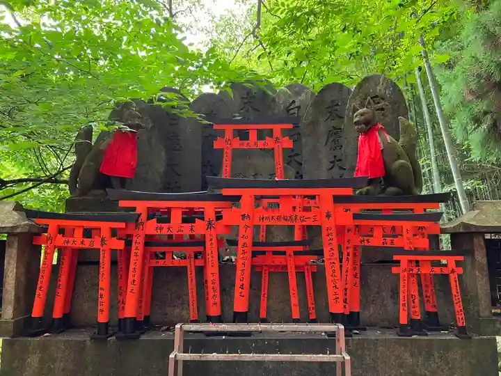 伏見稲荷大社 奥社奉拝所(京都府)