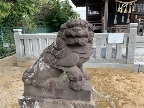 根田神社の狛犬