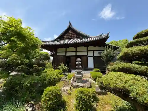 惠心院（恵心院）の{uncategorized: "未分類", other: "その他", undefined: "問題あり", building: "その他建物", grave: "お墓", sacred_gate: "鳥居", guardian: "狛犬", statue: "像", buddha: "仏像", history: "歴史", nature: "自然", garden: "庭園", animal: "動物", pagoda: "塔", temizu: "手水舎", mountain_gate: "山門・神門", sanctuary: "本殿・本堂", subordinate: "末社・摂社", art: "芸術", scenery: "景色", jizo: "地蔵", ema: "絵馬", goshuin: "御朱印", omikuji: "おみくじ", items: "授与品その他", amulet: "お守り", goshuincho: "御朱印帳", eats: "食事", festival: "お祭り", votive_dance: "神楽", shichigosan: "七五三参", wedding: "結婚式", experience: "体験その他", initially: "初詣", around: "周辺", anti_infection: "感染症対策"}
