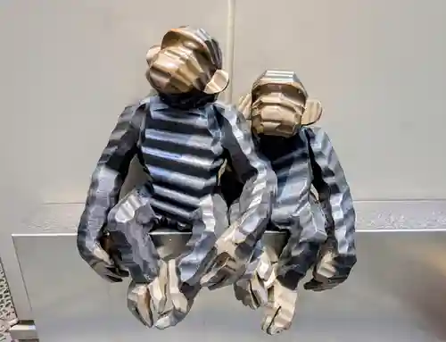 宝童稲荷神社の像