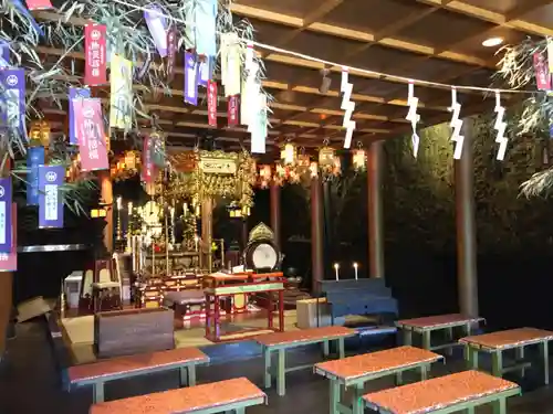 岩戸弘法弘峰寺の本殿・本堂