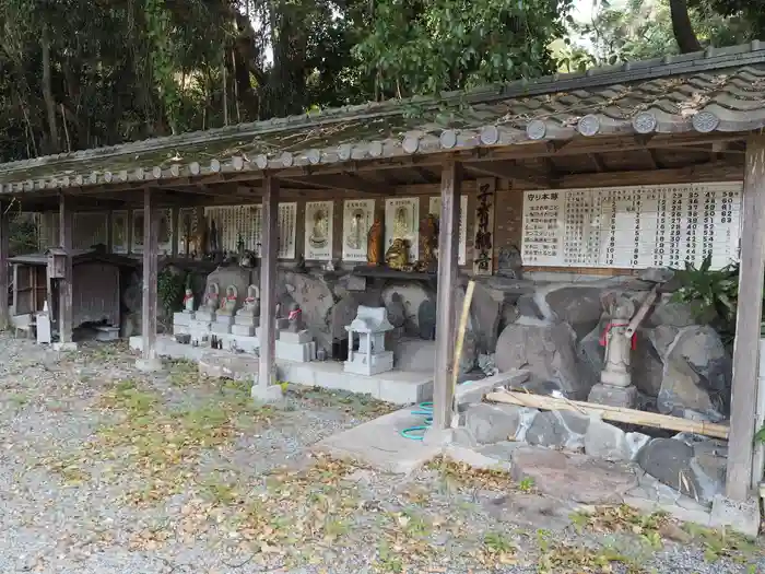 剣山寺の建物その他