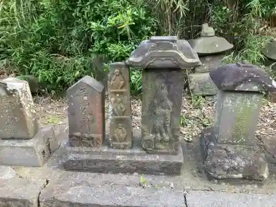 御滝神社の{uncategorized: "未分類", other: "その他", undefined: "問題あり", building: "その他建物", grave: "お墓", sacred_gate: "鳥居", guardian: "狛犬", statue: "像", buddha: "仏像", history: "歴史", nature: "自然", garden: "庭園", animal: "動物", pagoda: "塔", temizu: "手水舎", mountain_gate: "山門・神門", sanctuary: "本殿・本堂", subordinate: "末社・摂社", art: "芸術", scenery: "景色", jizo: "地蔵", ema: "絵馬", goshuin: "御朱印", omikuji: "おみくじ", items: "授与品その他", amulet: "お守り", goshuincho: "御朱印帳", eats: "食事", festival: "お祭り", votive_dance: "神楽", shichigosan: "七五三参", wedding: "結婚式", experience: "体験その他", initially: "初詣", around: "周辺", anti_infection: "感染症対策"}