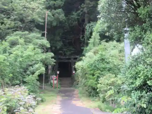 七高神社の鳥居