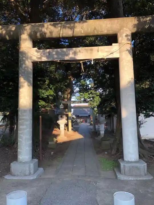 神明社の鳥居