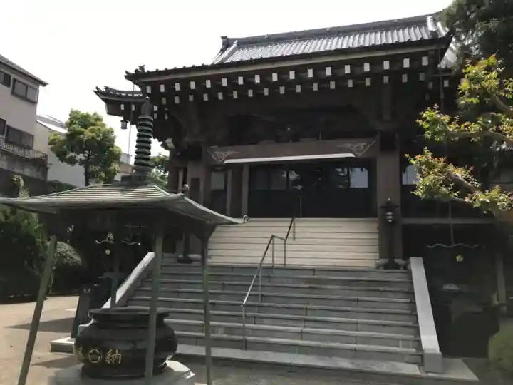 八幡山観音寺の本殿・本堂