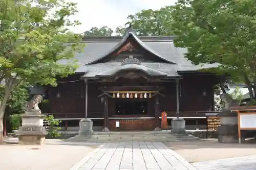 四柱神社の本殿