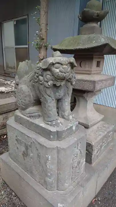 嶺御嶽神社の狛犬