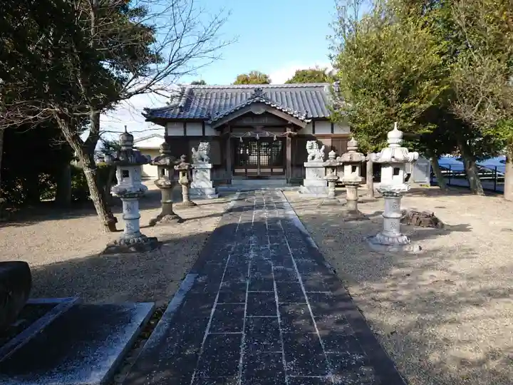 八幡神社の本殿・本堂