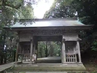 倭文神社の山門・神門