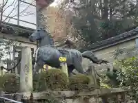 粟田神社の{uncategorized: "未分類", other: "その他", undefined: "問題あり", building: "その他建物", grave: "お墓", sacred_gate: "鳥居", guardian: "狛犬", statue: "像", buddha: "仏像", history: "歴史", nature: "自然", garden: "庭園", animal: "動物", pagoda: "塔", temizu: "手水舎", mountain_gate: "山門・神門", sanctuary: "本殿・本堂", subordinate: "末社・摂社", art: "芸術", scenery: "景色", jizo: "地蔵", ema: "絵馬", goshuin: "御朱印", omikuji: "おみくじ", items: "授与品その他", amulet: "お守り", goshuincho: "御朱印帳", eats: "食事", festival: "お祭り", votive_dance: "神楽", shichigosan: "七五三参", wedding: "結婚式", experience: "体験その他", initially: "初詣", around: "周辺", anti_infection: "感染症対策"}